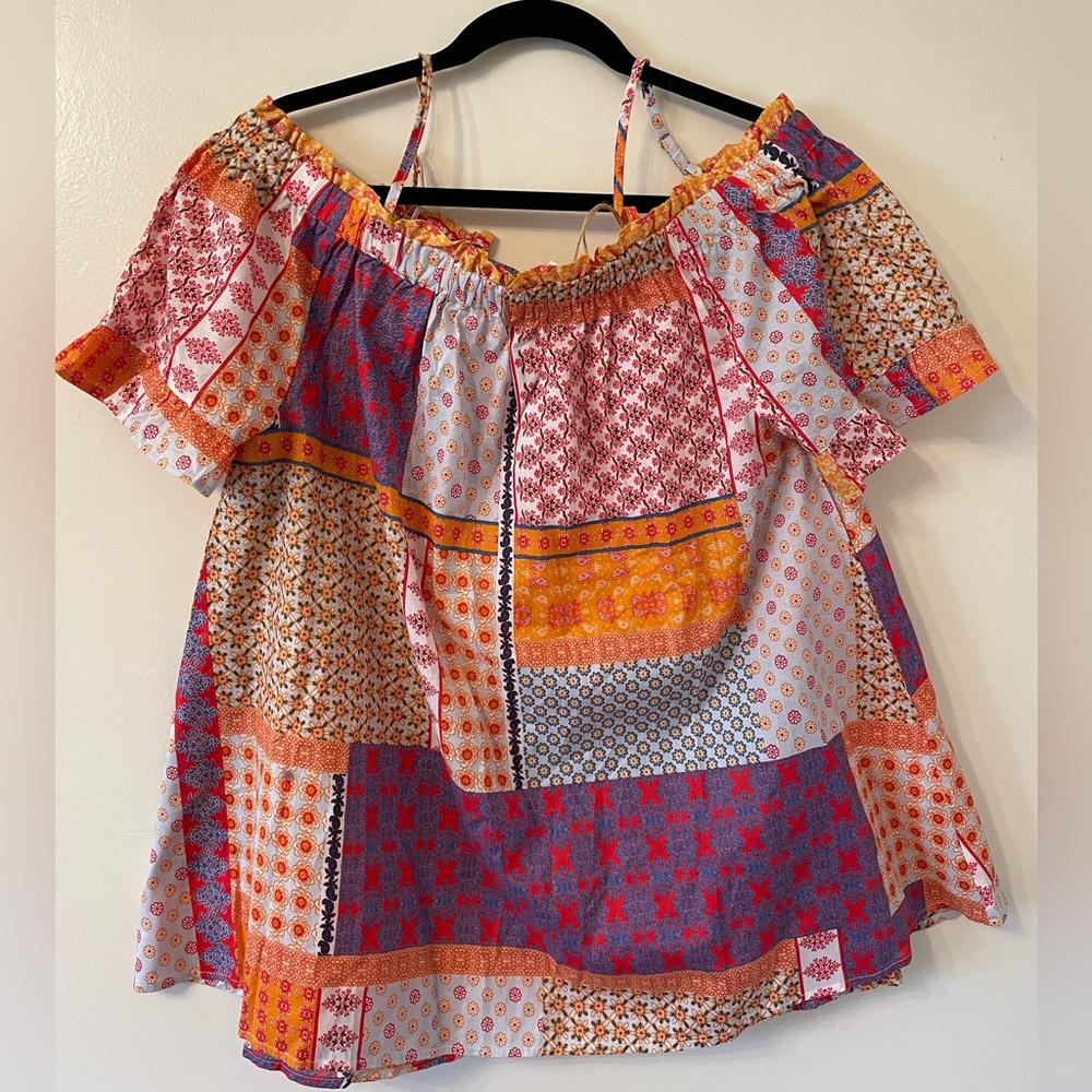 Easel Off-the-Shoulder Blouse